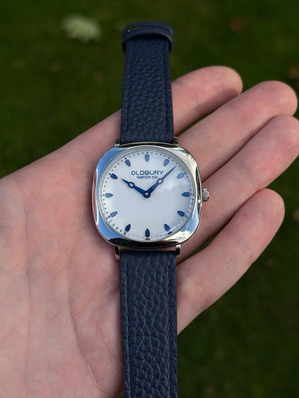 Shield Quartz - White (First Edition)