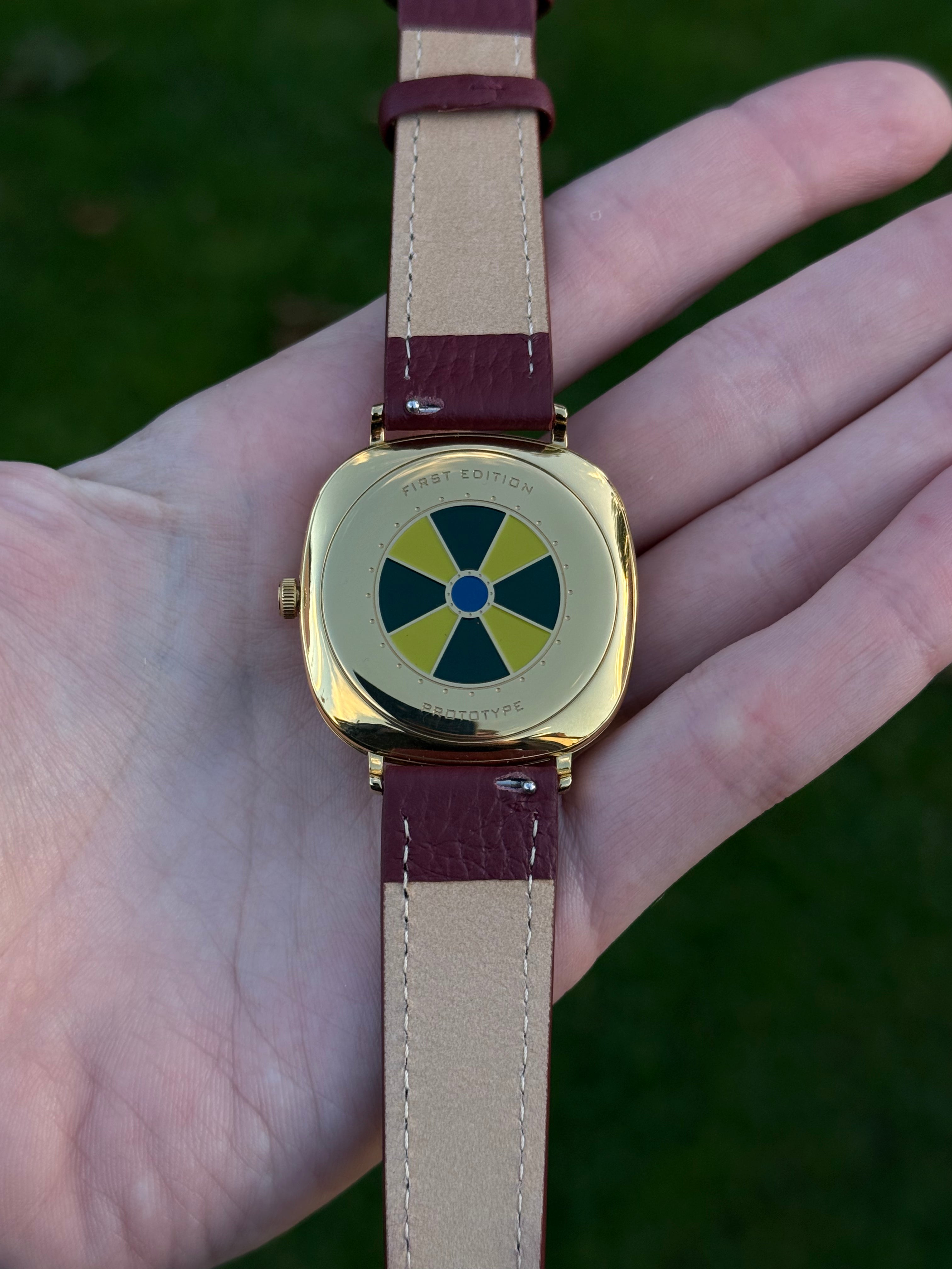Shield Quartz - Burgundy (First Edition)