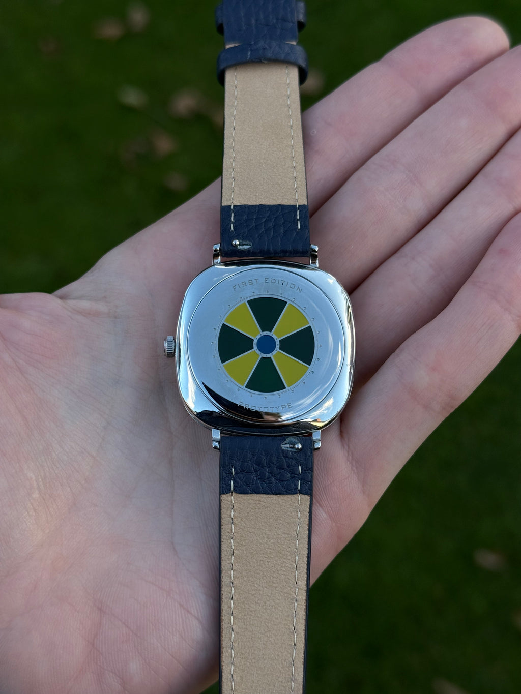 Shield Quartz - White (First Edition)